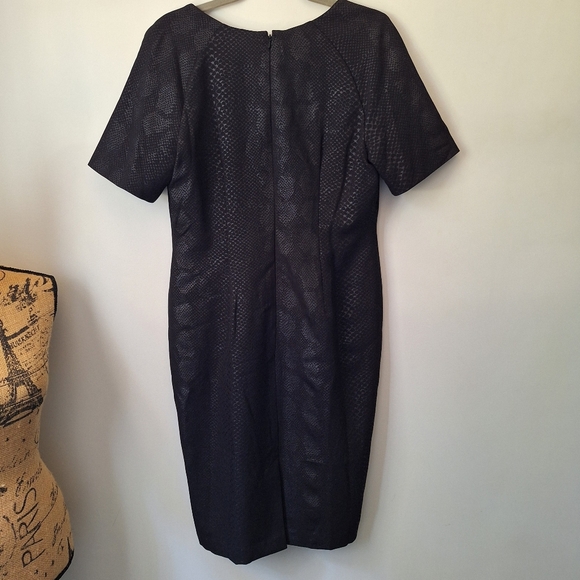 Jones New York tailored Black Snakeskin Midi Dress sz 10 - Picture 4 of 15